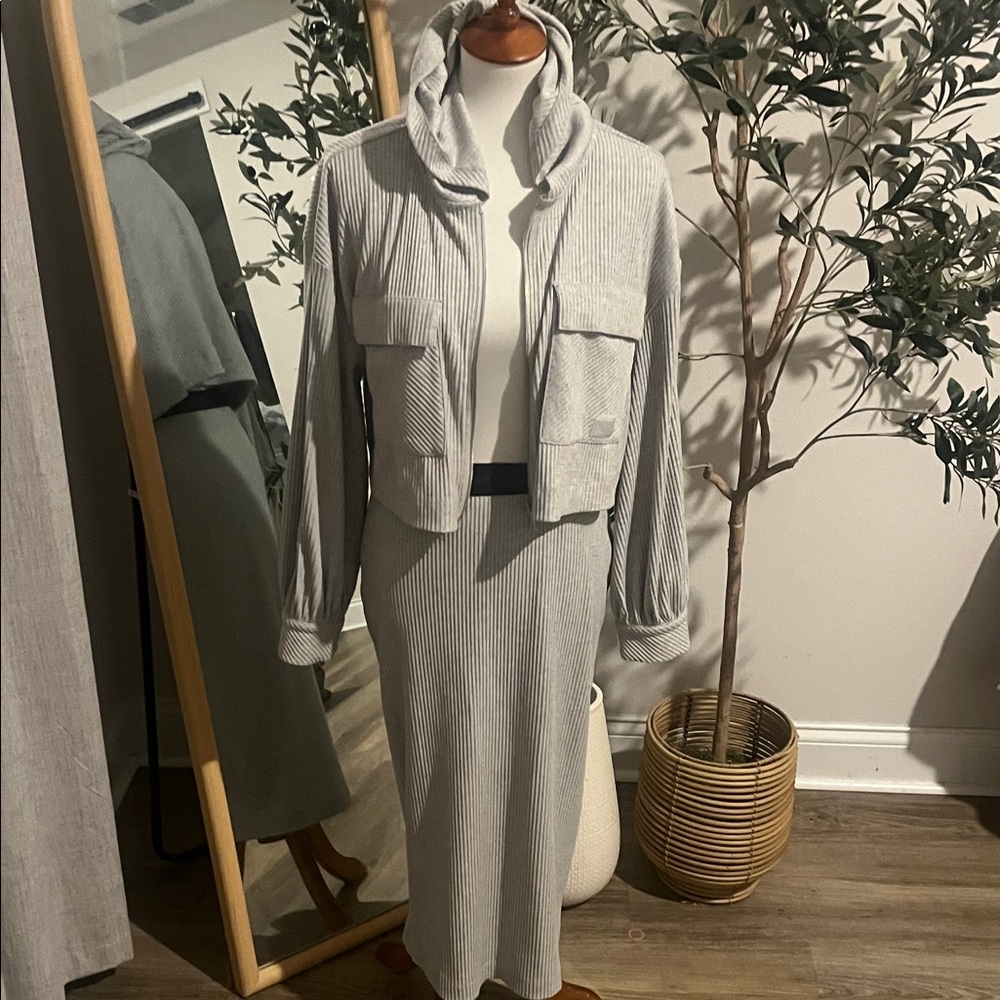 DKNY Gray Maxi Skirt Set